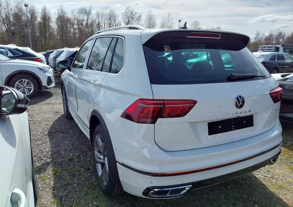 Volkswagen Tiguan cena 199750 przebieg: 5, rok produkcji 2024 z Dąbie małe 211